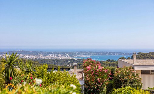 Apartment in Les Impiniers-Font de Cine-Vaucontrade, Vallauris, France 1