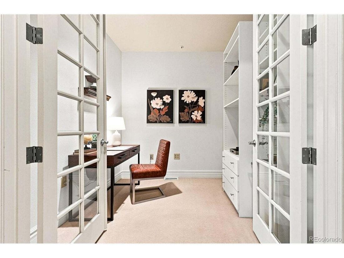 Condo in Denver, Colorado, United States 5 - 18682075