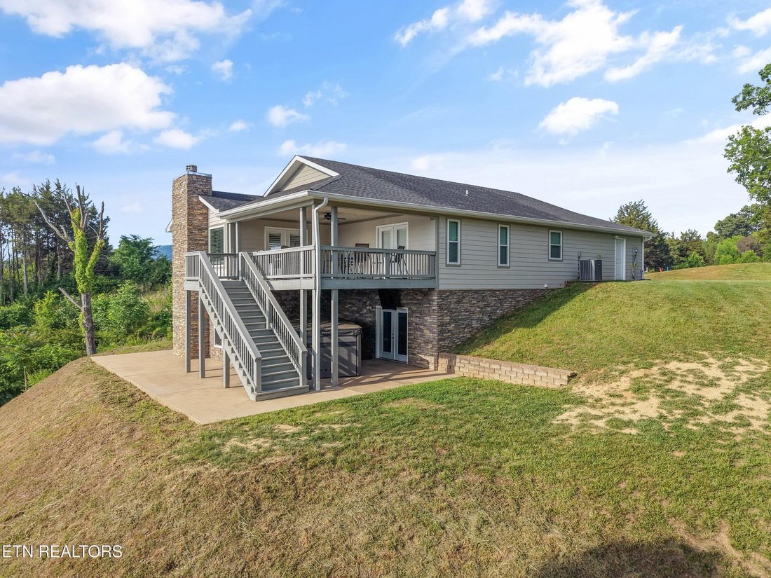 House in Dandridge, Tennessee, United States 4 - 17995196