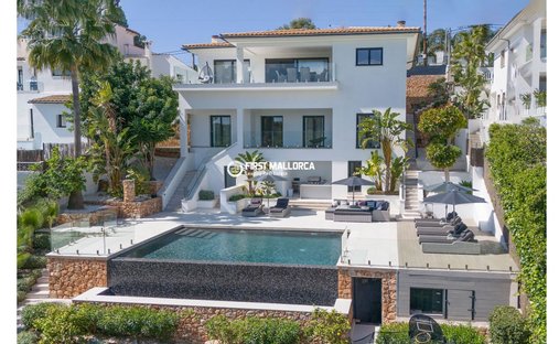 Villa in Portals Nous, Calvia, Balearic Islands 1
