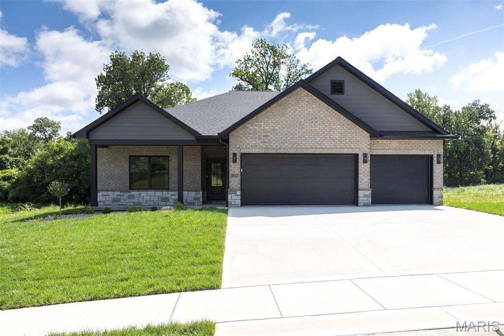 House in Maryville, Illinois, United States 3 - 18330672