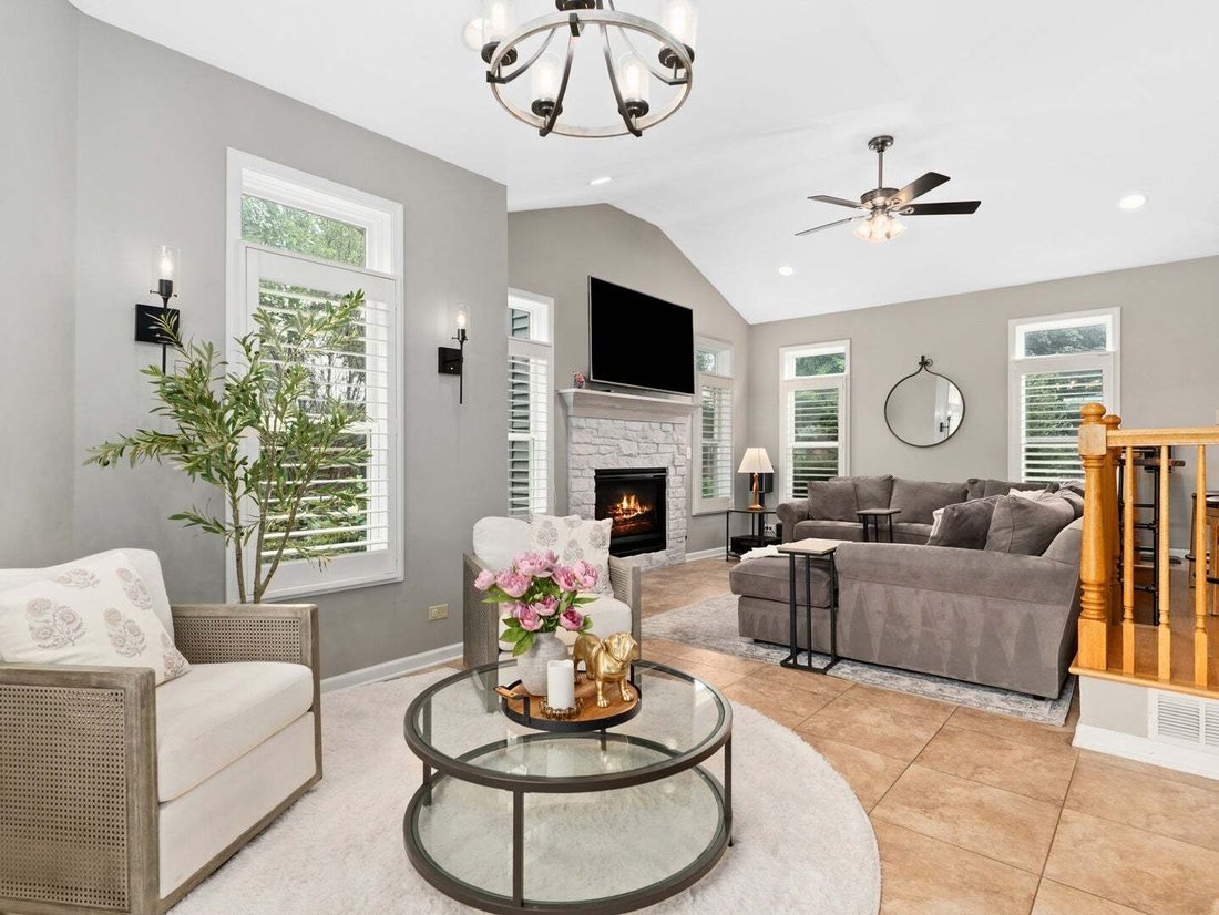 House in Naperville, Illinois, United States 3 - 18680897