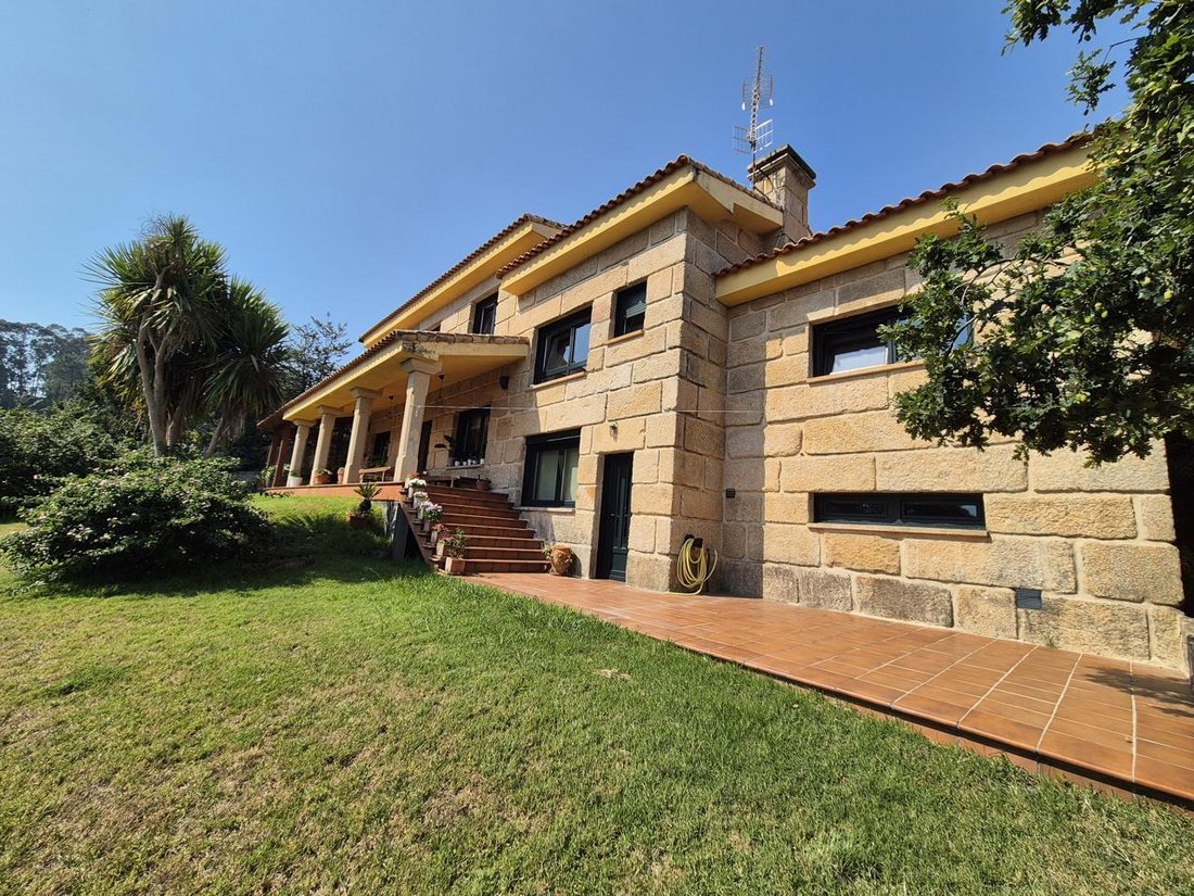 Villa in Priegue, Nigran, Spain 1 - 18683376