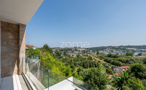 House in Avintes, Porto District, Portugal 1