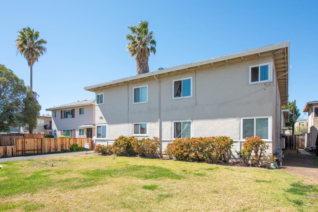 San Jose, California, United States 3 - 18680377