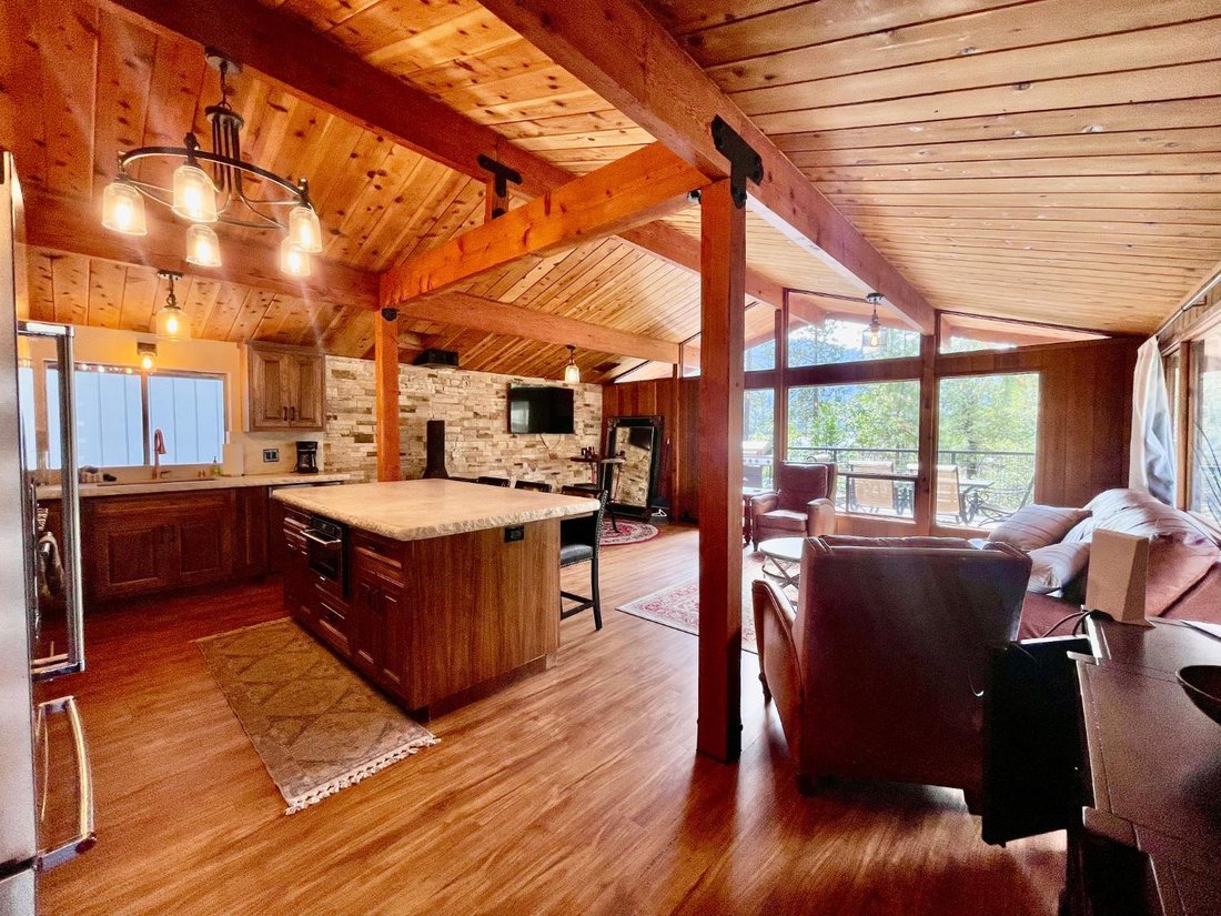 House in Bass Lake, California, United States 5 - 18682148