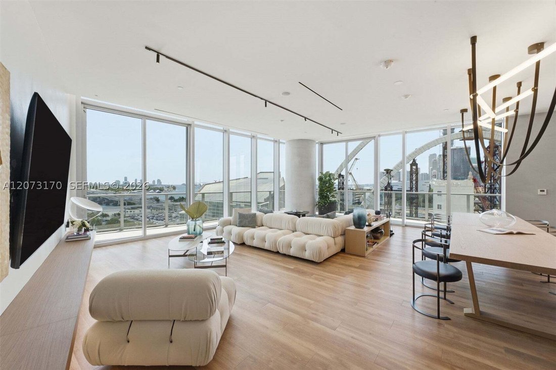 Condo in Miami, Florida, United States 3 - 18680364