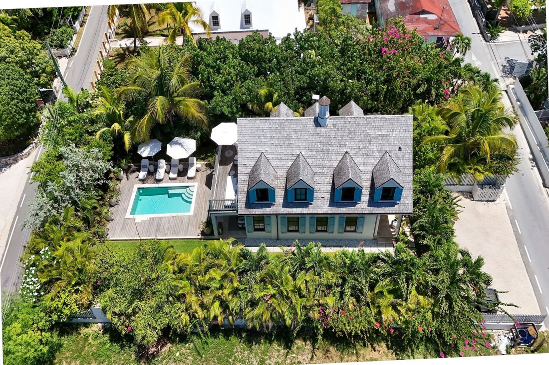 House in Governor's Harbour, The Bahamas 3 - 18681513