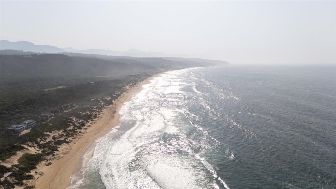 Land in Keurboomstrand, Western Cape, South Africa 4 - 18682457