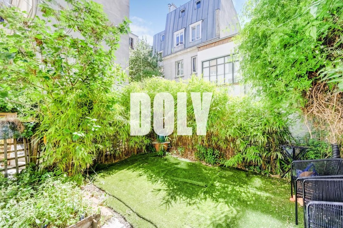 Apartment in Clichy-Trinité, Paris 9e Arrondissement, Paris 1 - 18681830