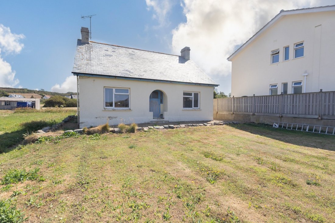 House in England 1 - 18680158