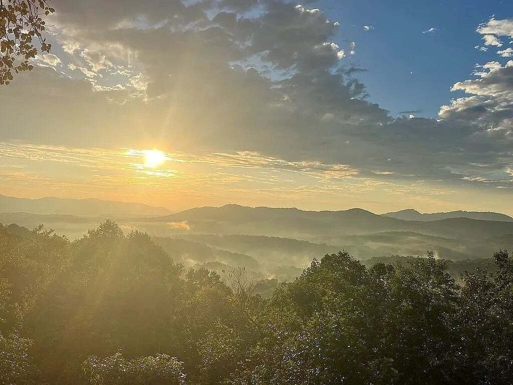 House in Hayesville, North Carolina, United States 3 - 18683157