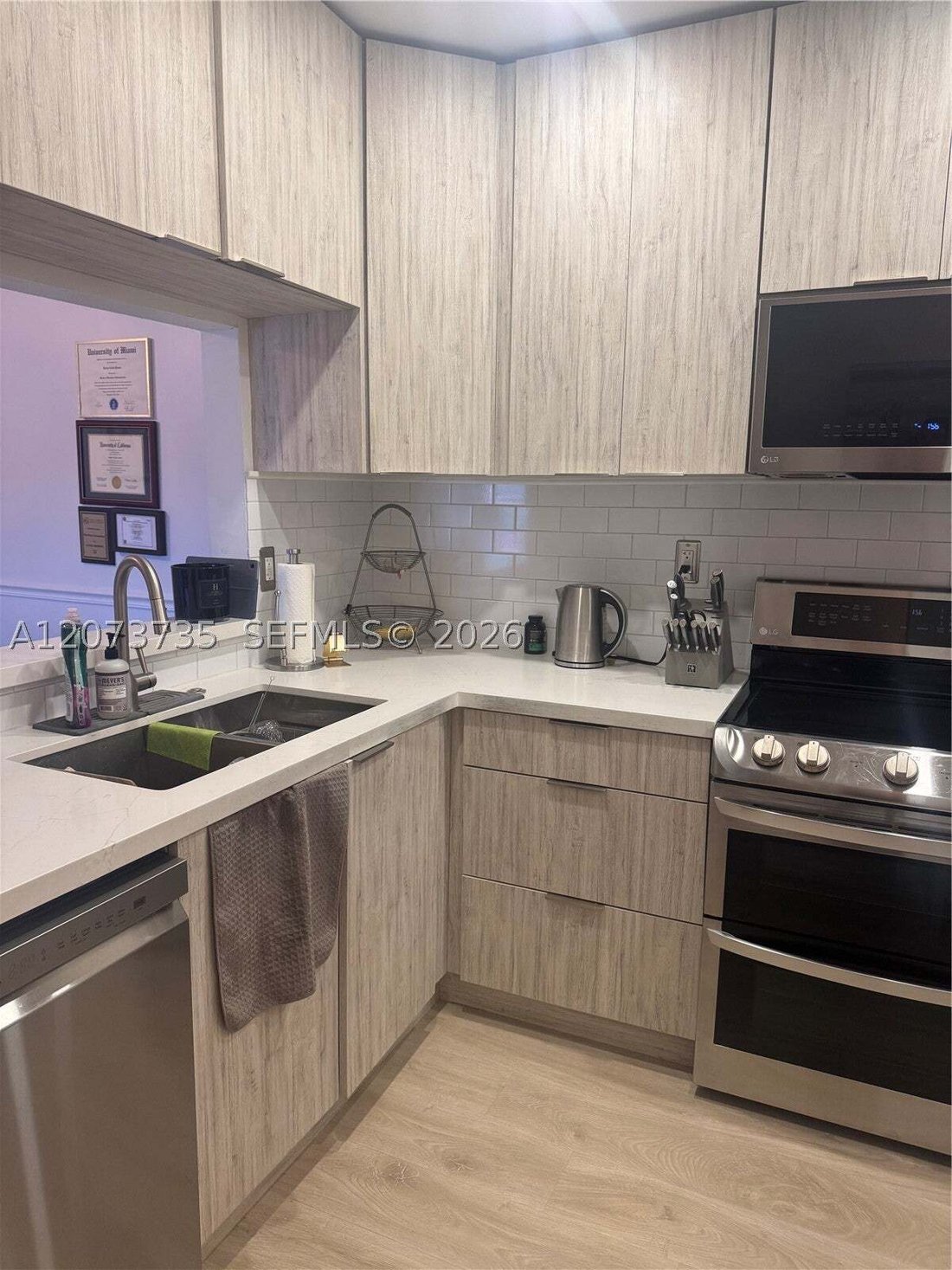 Condo in Coral Gables, Florida, United States 3 - 18682398
