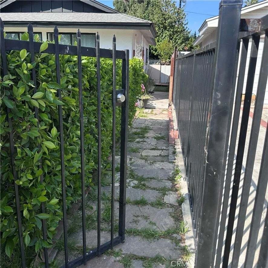 House in Los Angeles, California, United States 3 - 18682828
