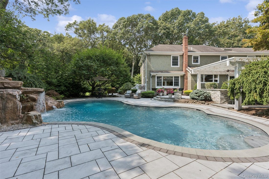 House in Smithtown, New York, United States 2 - 18683218