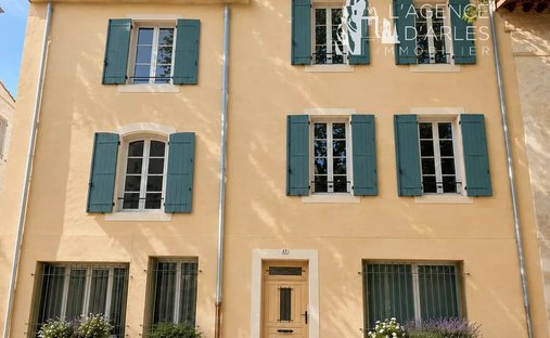 Townhouse in Arles, Provence-Alpes-Côte d'Azur, France 1