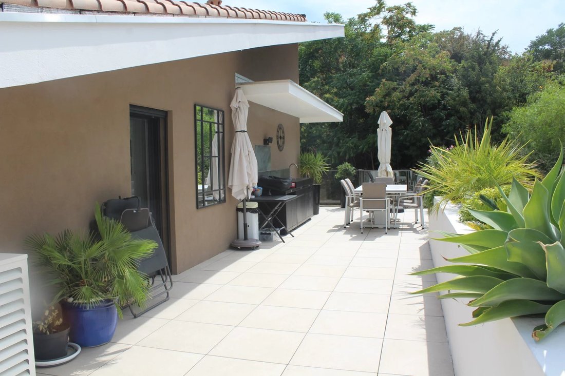 Apartment in Grasse, Provence-Alpes-Côte d'Azur, France 2 - 18681495