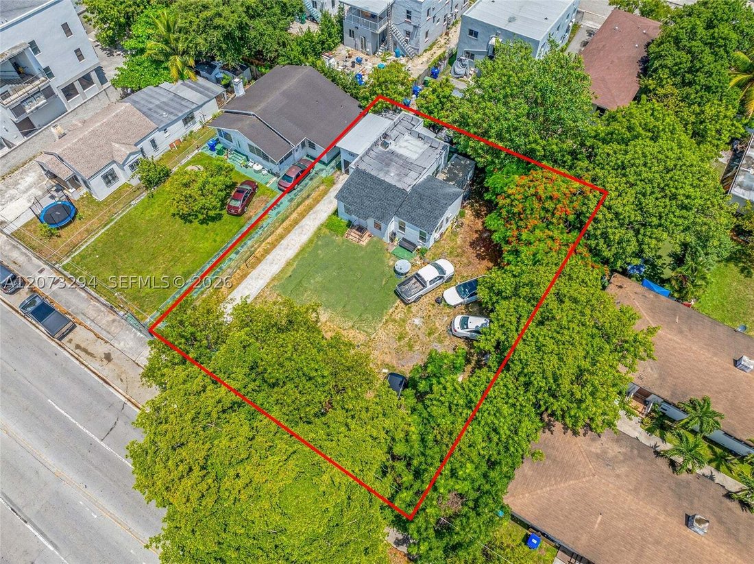 House in Miami, Florida, United States 3 - 18682430