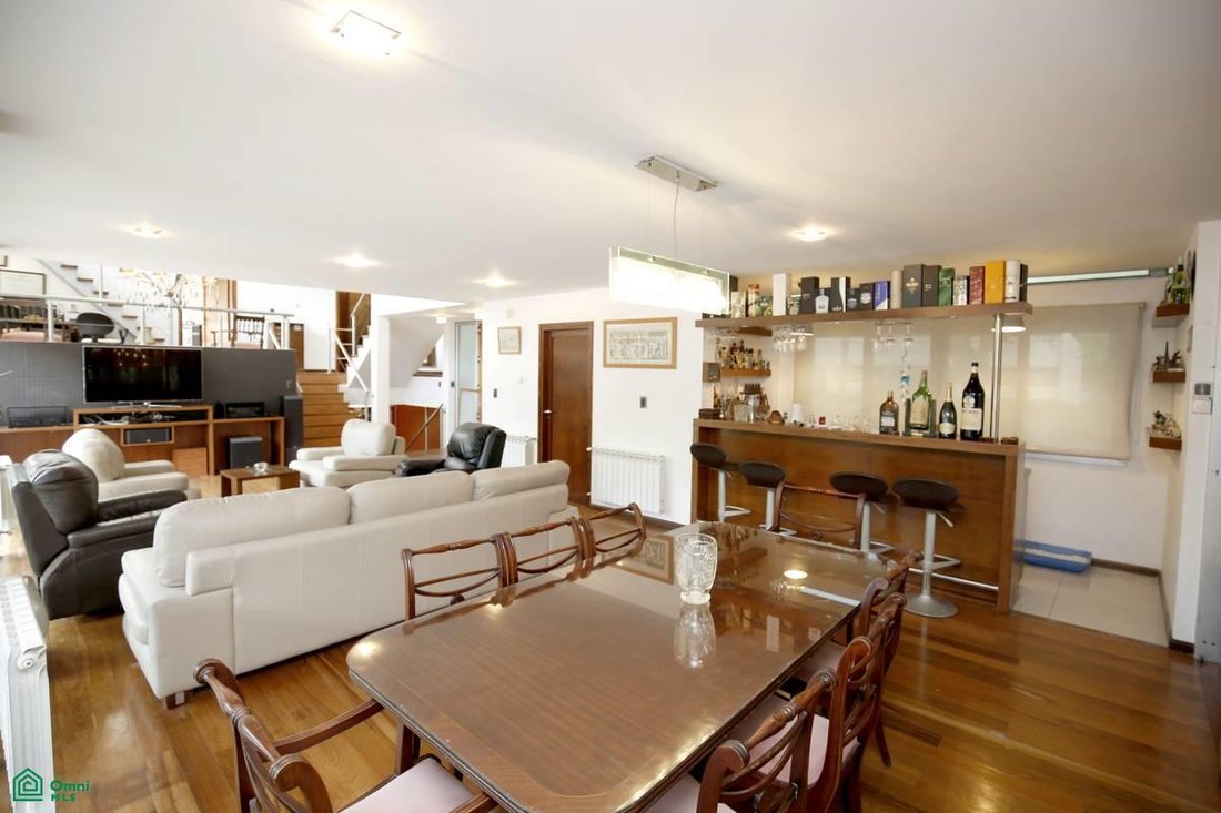 Casa en City Bell, Provincia de Buenos Aires, Argentina 3 - 17232244