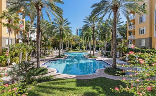 Condo in Miami Beach, Florida, United States 1