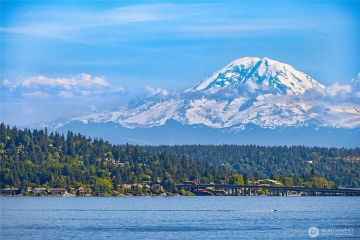House in Seattle, Washington, United States 4 - 18684577