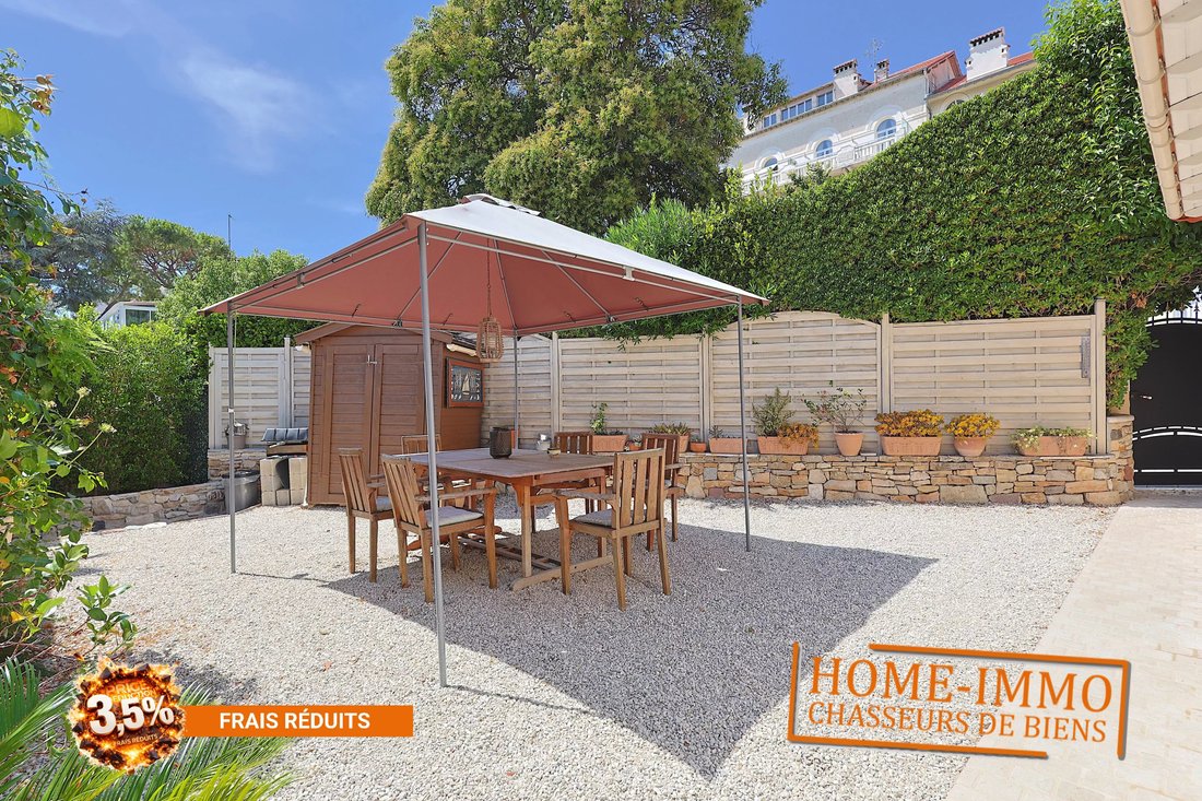 Townhouse in Ponteil, Antibes, France 2 - 18681319