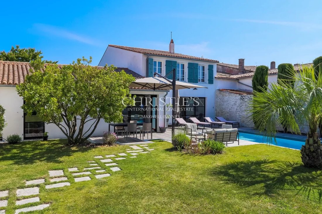 Villa in La Flotte, Nouvelle-Aquitaine, France 1 - 16415286