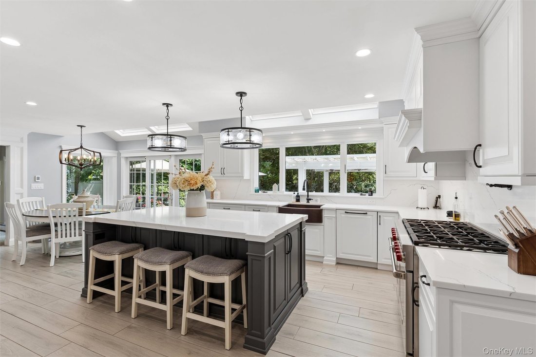 House in Smithtown, New York, United States 3 - 18683218