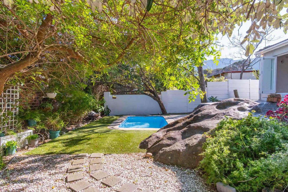 House in Scott Estate, Cape Town, South Africa 3 - 18680692
