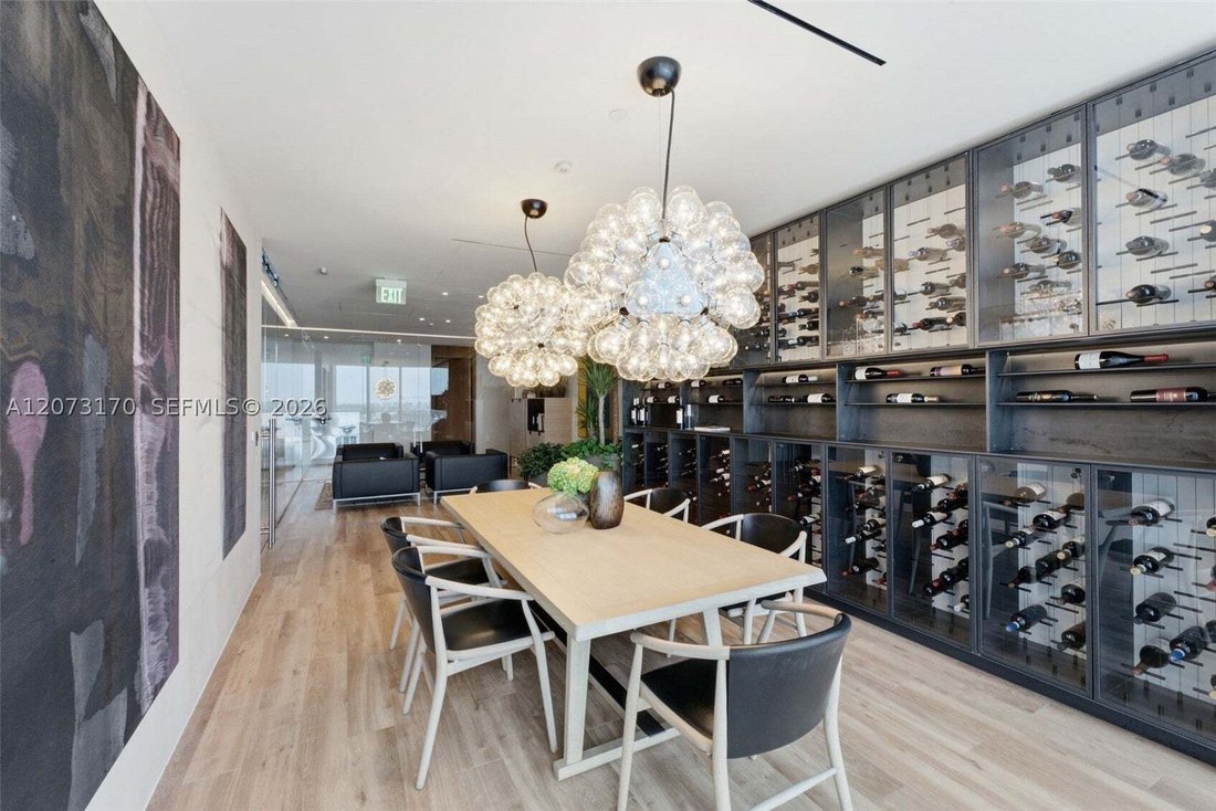 Condo in Miami, Florida, United States 5 - 18680364