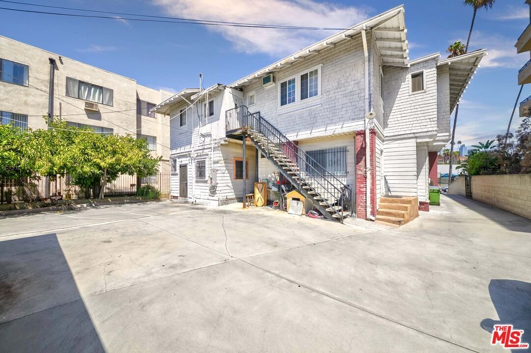 Land in Los Angeles, California, United States 4 - 18682674