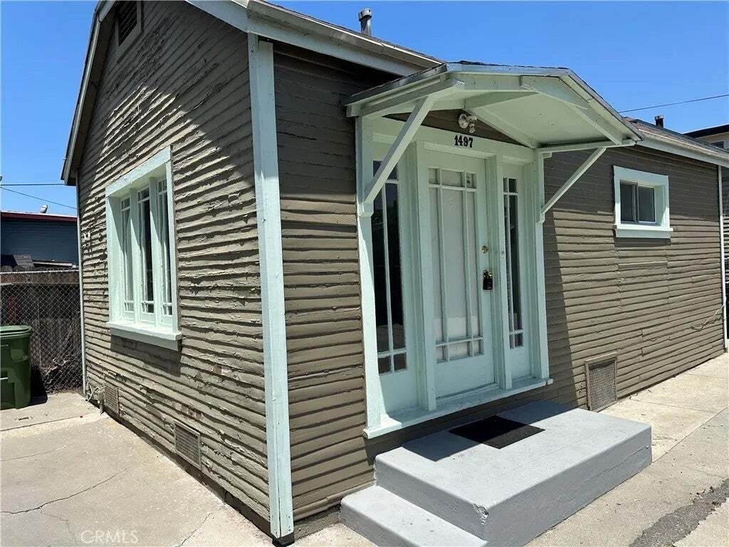 Los Angeles, California, United States 3 - 18682807