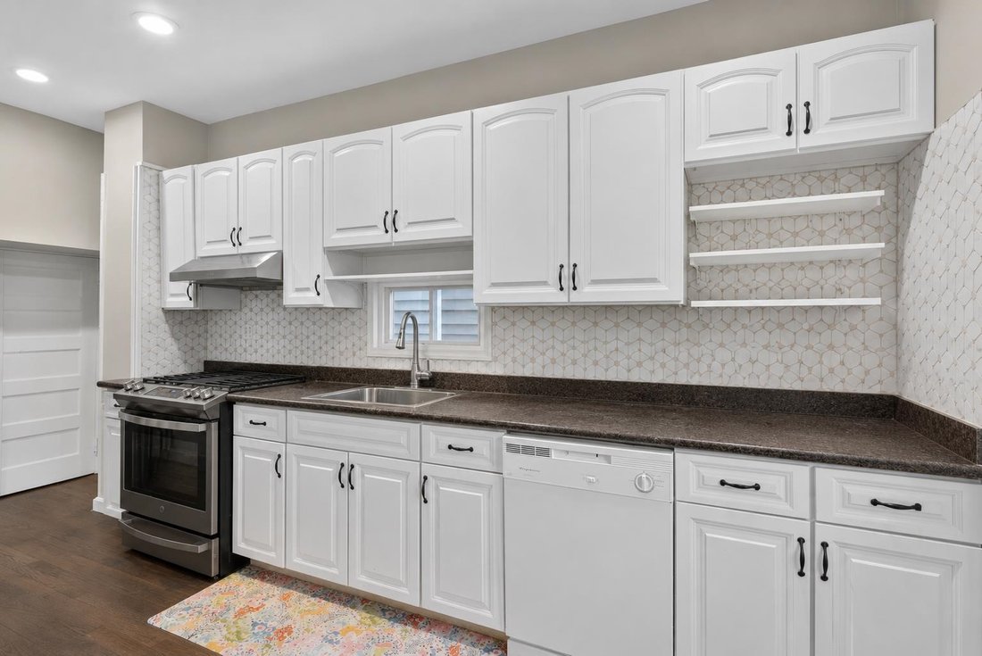 House in North Bergen, New Jersey, United States 3 - 18682649