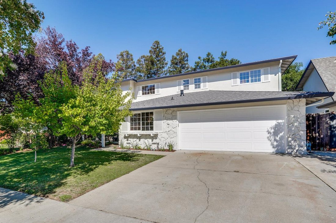 Maison à Cupertino, Californie, États-Unis 2 - 18682276