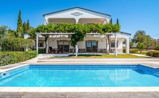 Villa in Loule (Sao Clemente), Algarve, Portugal 1