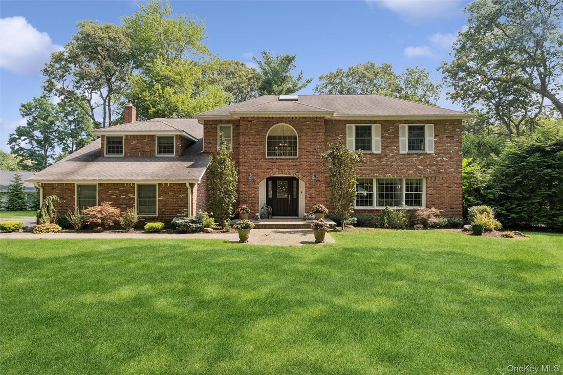 House in Smithtown, New York, United States 1 - 18683218