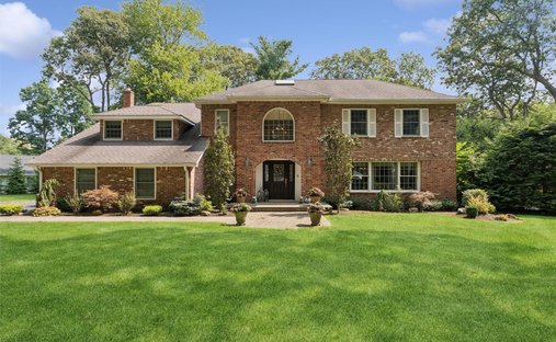 House in Smithtown, New York, United States 1