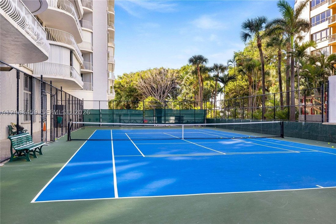 Condo in Bal Harbour, Florida, United States 5 - 18680353