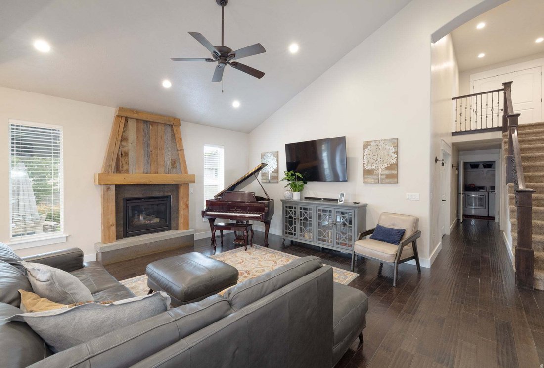 House in South Jordan, Utah, United States 3 - 18680211