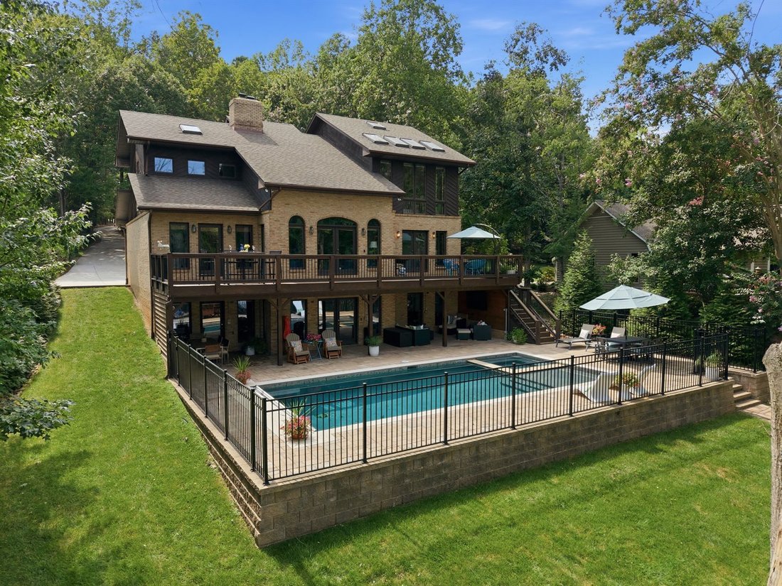 House in Cornelius, North Carolina, United States 2 - 18684229