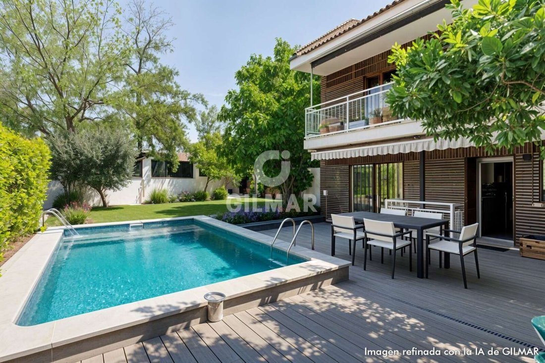 Townhouse in Fuencarral-El Pardo, Madrid, Spain 3 - 18681219