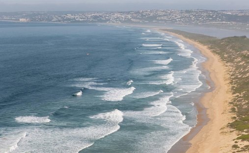 Land in Keurboomstrand, Western Cape, South Africa 1