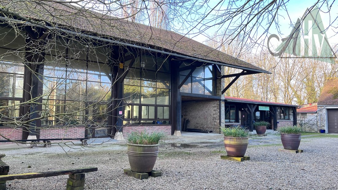 Estate in Saint-Hilliers, Ile-de-France, France 1 - 18682429