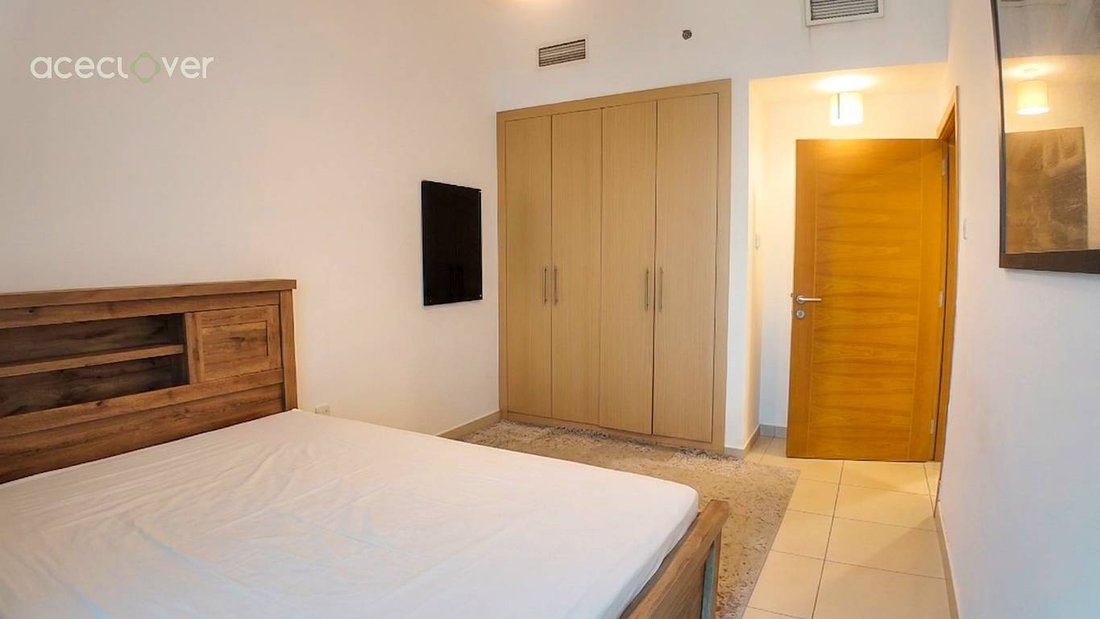 Apartment in JLT / Jumeirah Lakes Towers, Dubai, United Arab Emirates 4 - 18682388