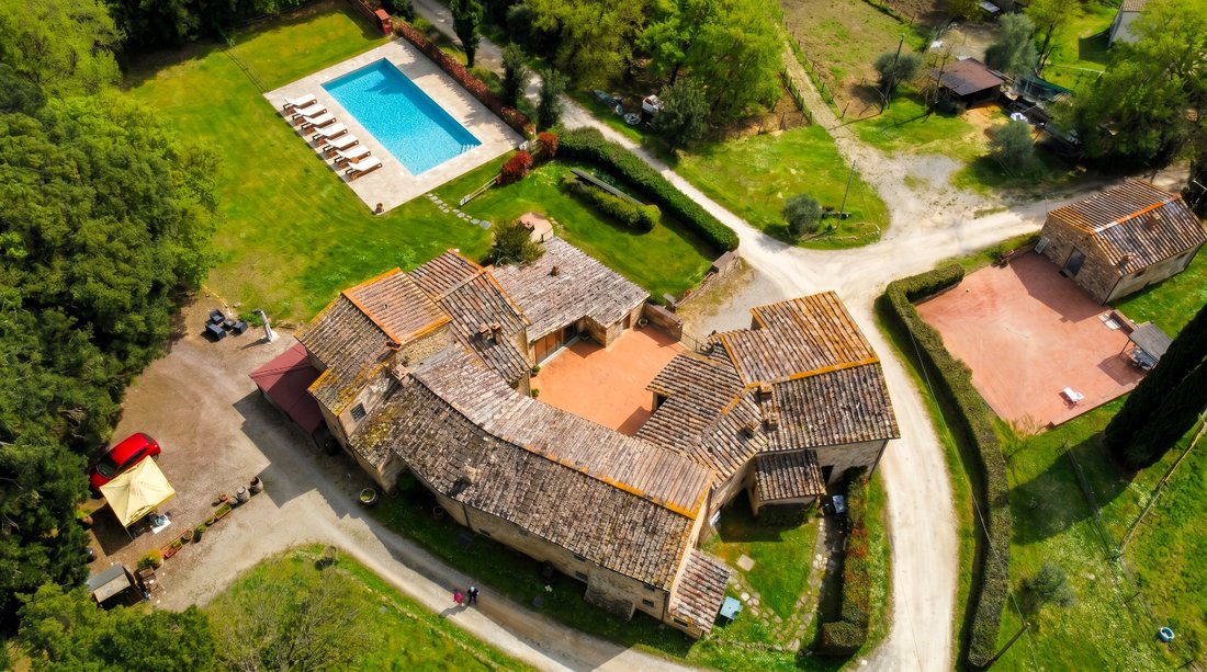 Country House in Colle di Val d'Elsa, Tuscany, Italy 2 - 18682977