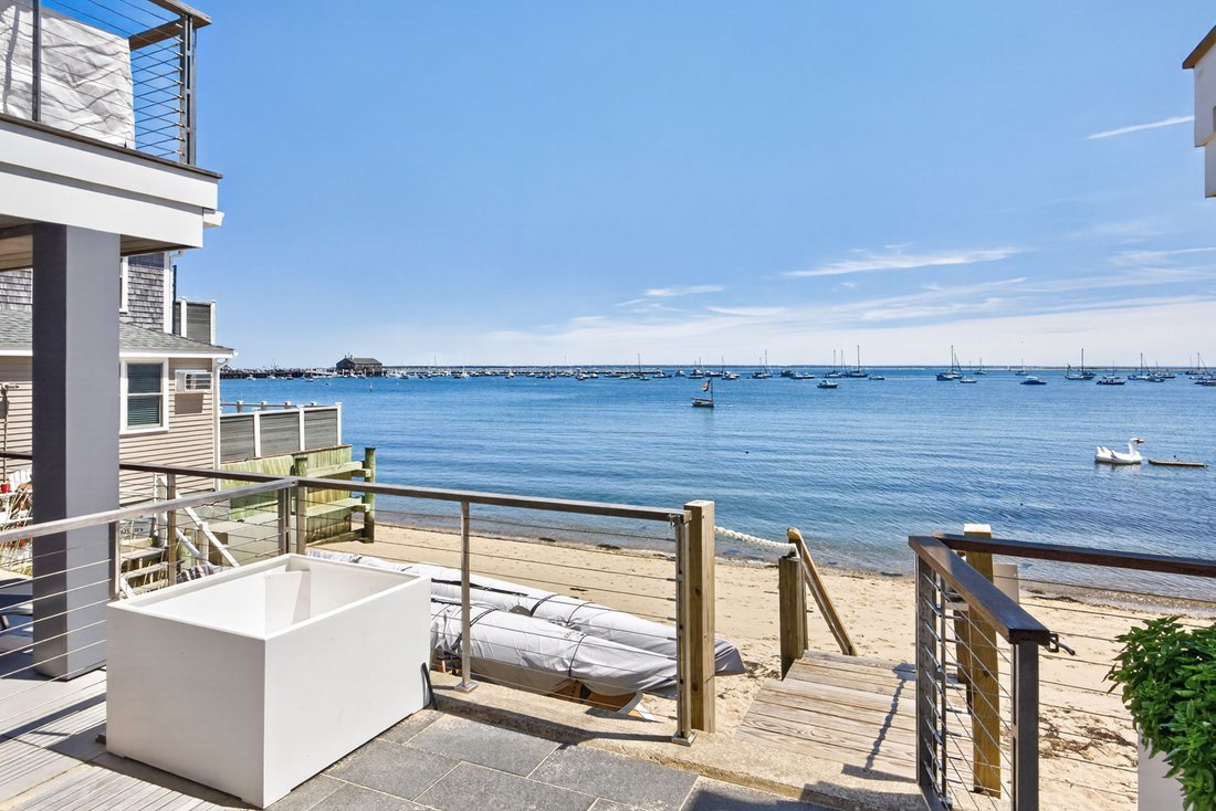 Condo in Provincetown, Massachusetts, United States 4 - 17661918