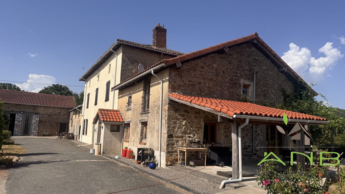 House in Saint-Bazile, Nouvelle-Aquitaine, France 2 - 18684469