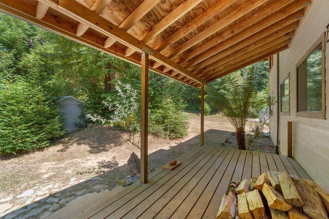 McKinleyville, California, United States 4 - 18683169
