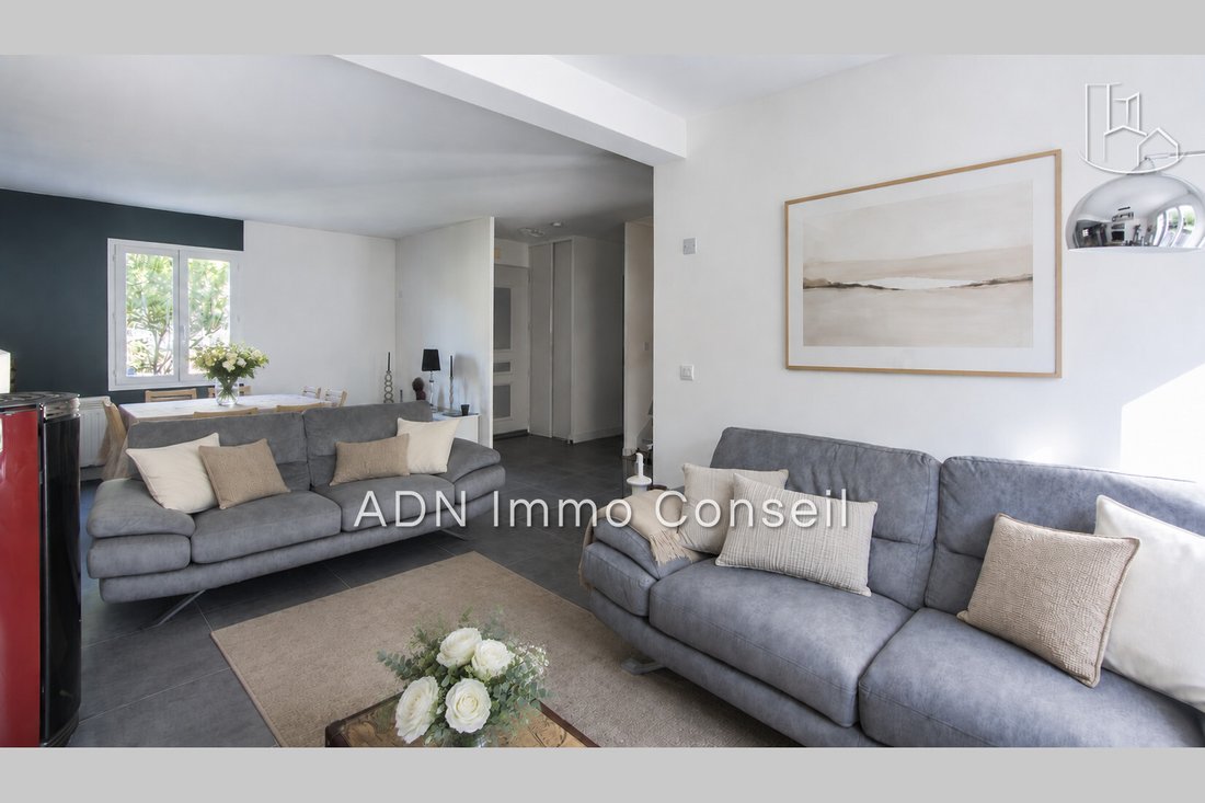 Villa in Mallemort, Provence-Alpes-Côte d'Azur, France 4 - 16141788