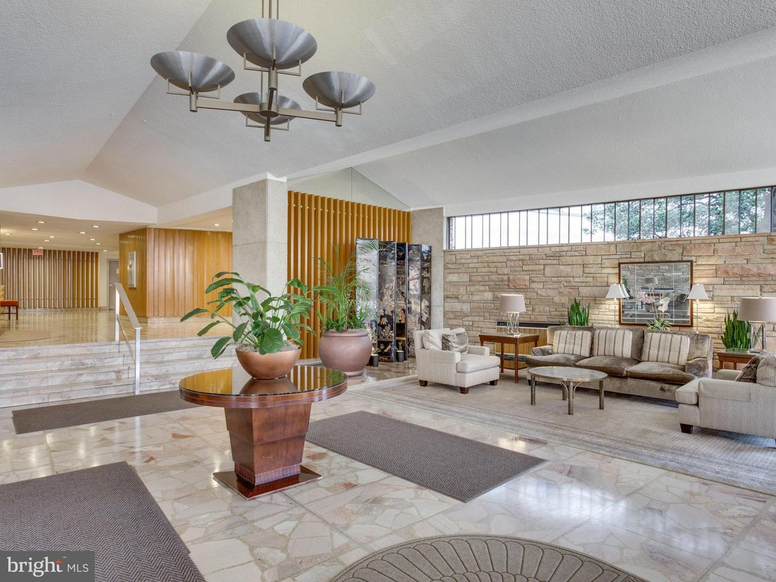 Condo in Arlington, Virginia, United States 3 - 18683177
